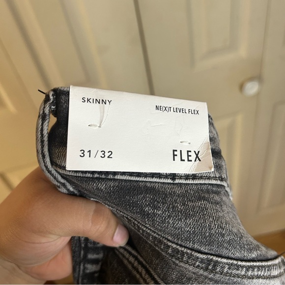 American Eagle Outfitters Black and Gray Skinny Jeans with Distressed Finish - Picture 5 of 9